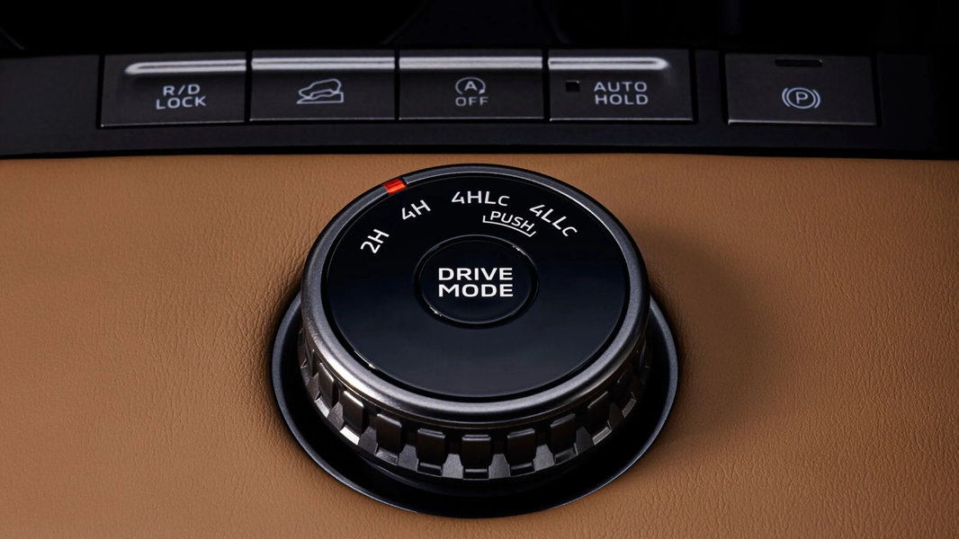 2027-Mitsubishi-Pajero