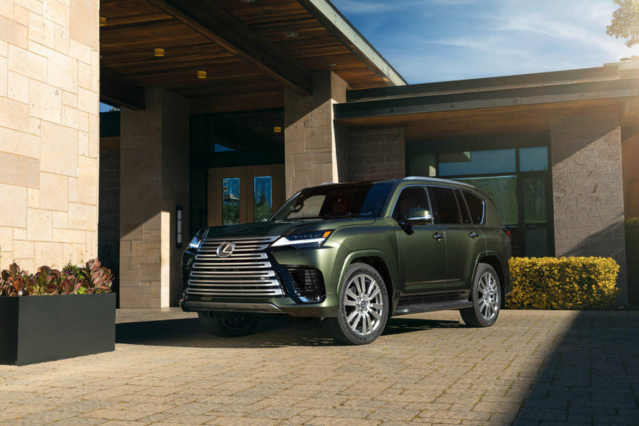 2027_Lexus_LX_700h