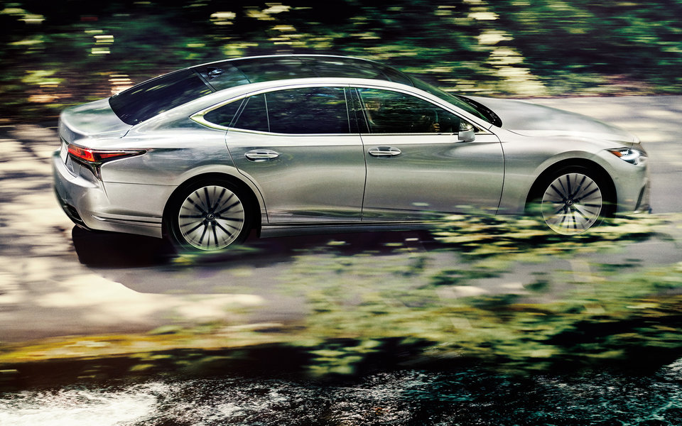 LEXUS-LS-2026