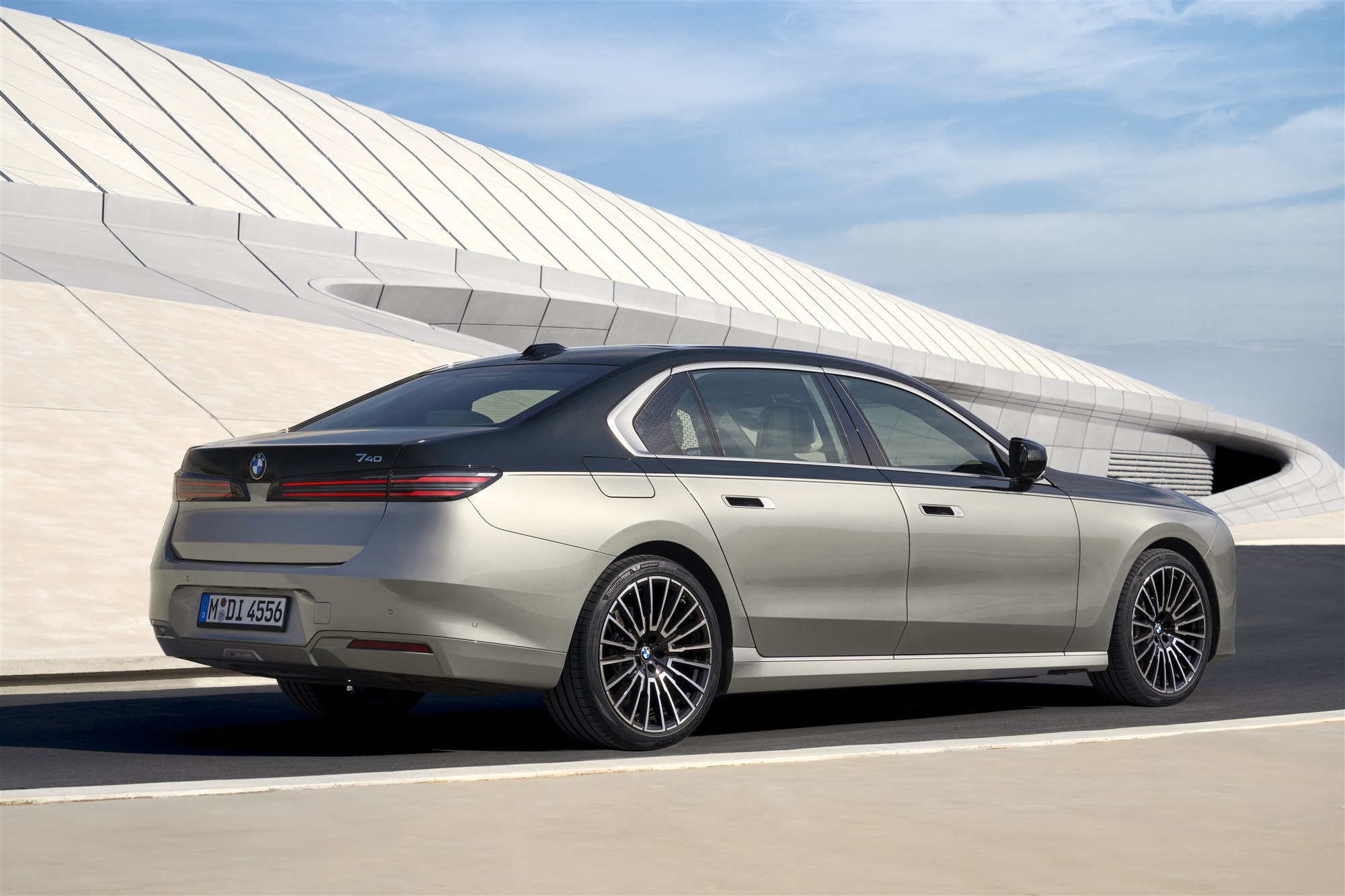BMW 新型 7シリーズの外観(リア)
