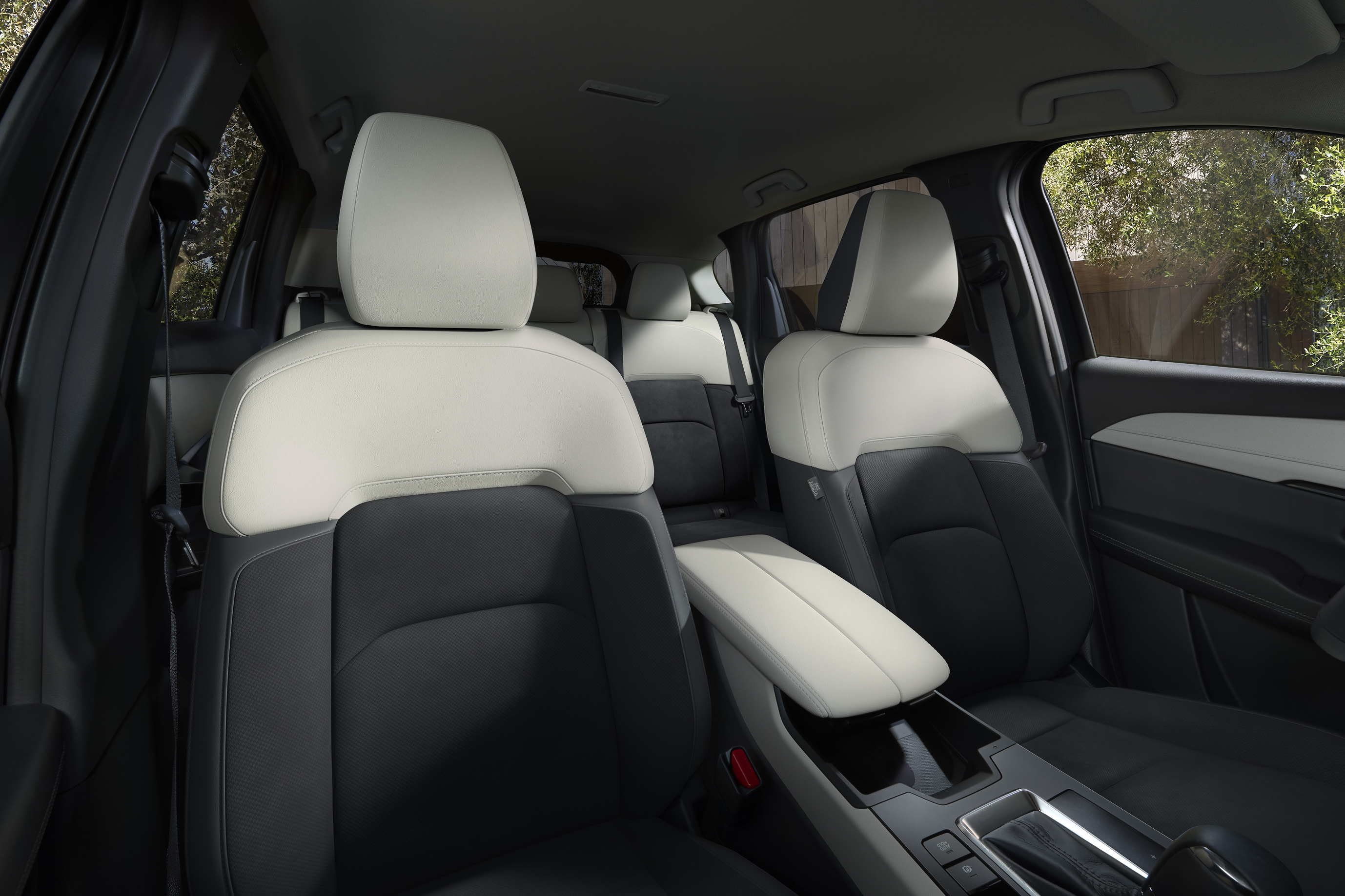 マツダ 新型 CX-5のフロントシートと後席(現行モデル・欧州仕様)