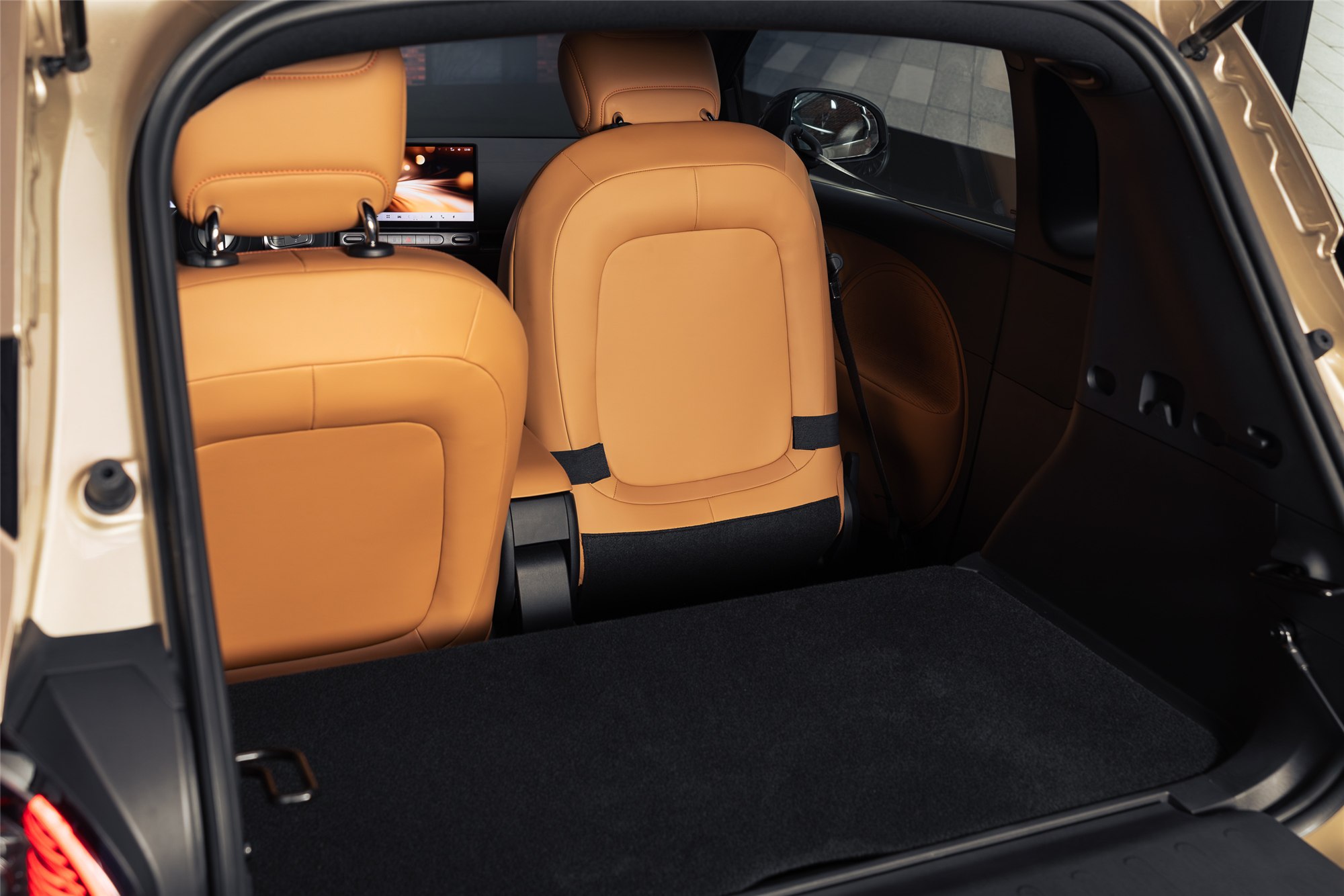 スマート 新型 #2のシート後方の荷室