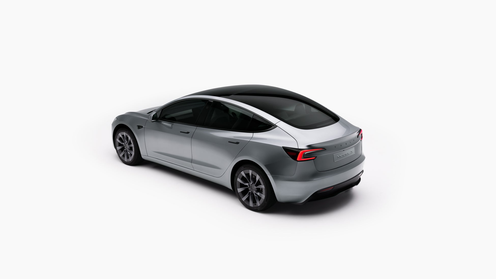 テスラ 新しいModel 3の外観(リア斜め上)