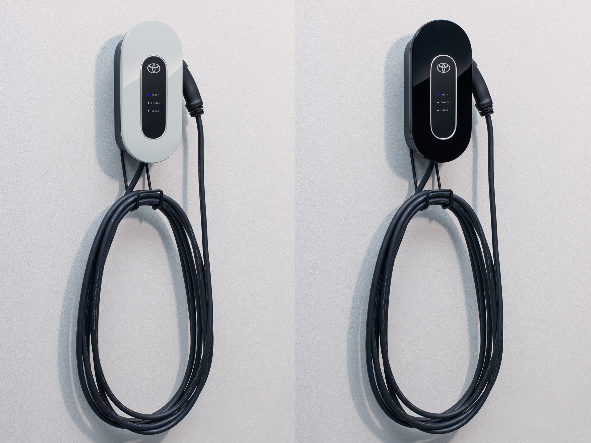 トヨタ純正6kW充電器(ホワイト・ブラック)