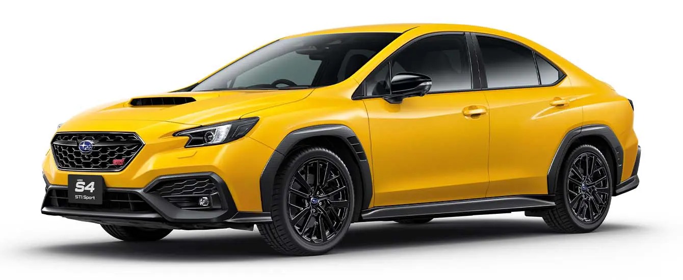 スバル WRX S4(現行モデル)の外観(イエロー・フロント斜め)